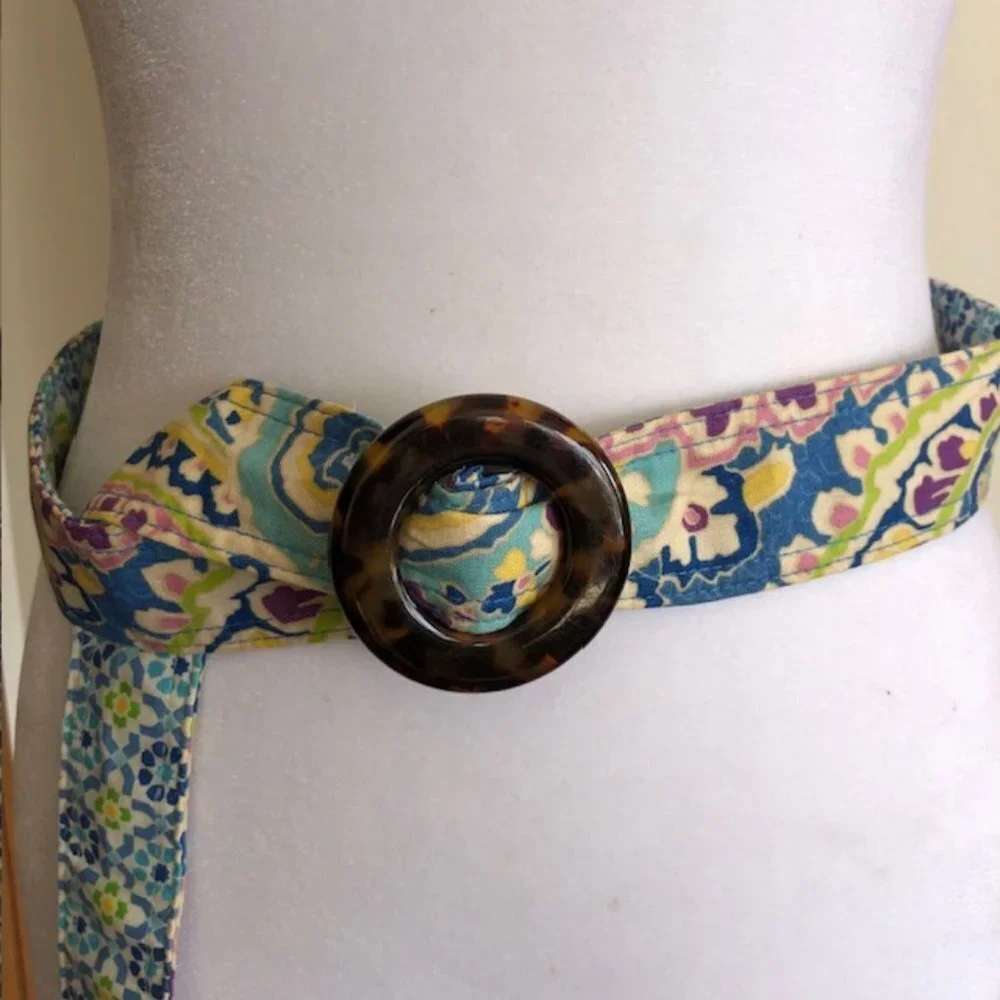 VERA BRADLEY Capri Blue Paisley 2007 Belt Retired